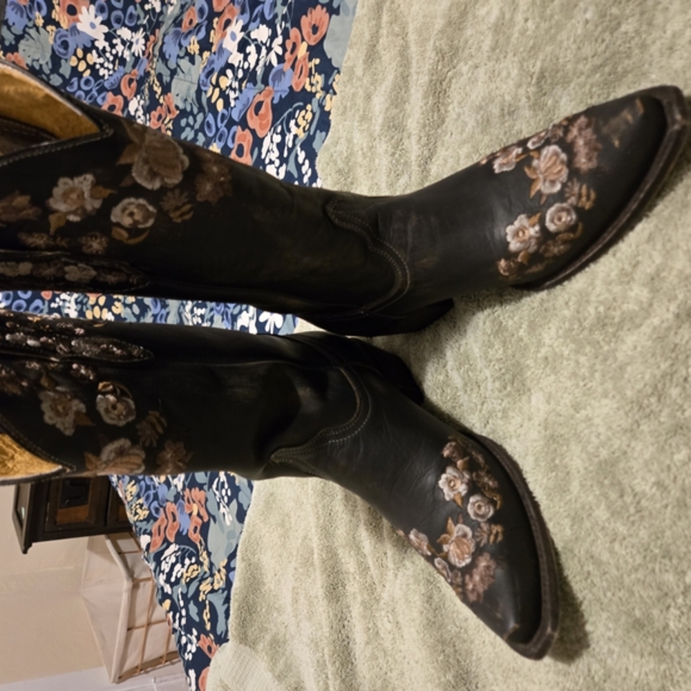 Cavenders Black Heeled Boots with Floral Embroidery Western Womens Size 8.5